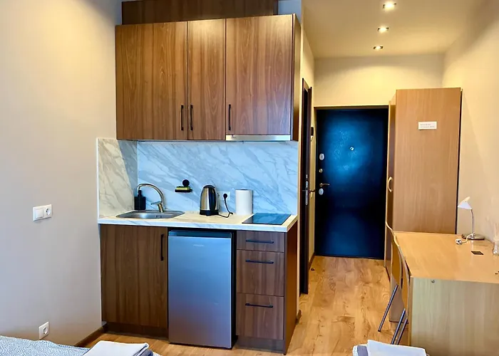 Rvr Smart With Free Parking And Self Check-in Hotel