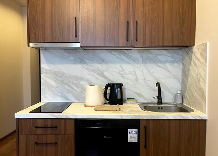 Rvr Smart With Free Parking And Self Check-in Hotel