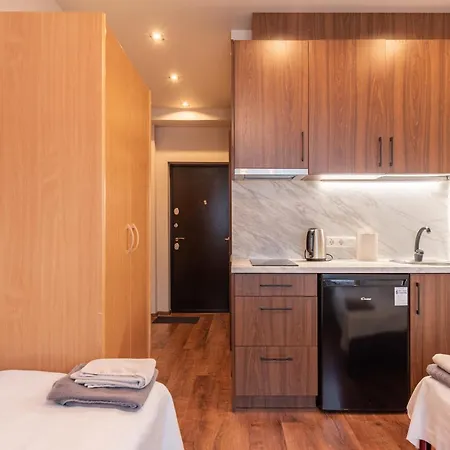 Rvr Smart With Free Parking And Self Check-in 3* 리가