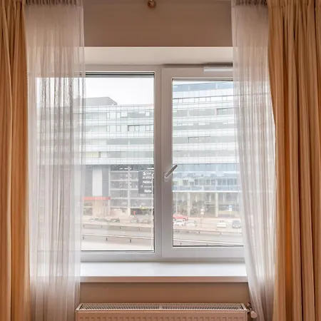 Rvr Smart With Free Parking And Self Check-in 3*