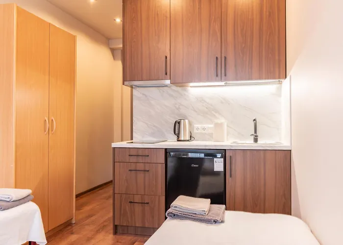 Rvr Smart With Free Parking And Self Check-in 3*