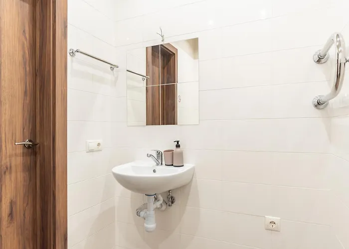 Rvr Smart With Free Parking And Self Check-in