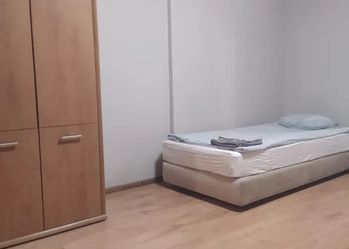 Viesnīca Rvr Smart With Free Parking And Self Check-in 3*