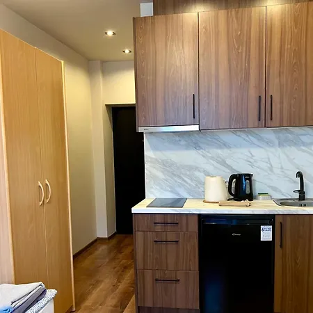 Rvr Smart With Free Parking And Self Check-in 3*