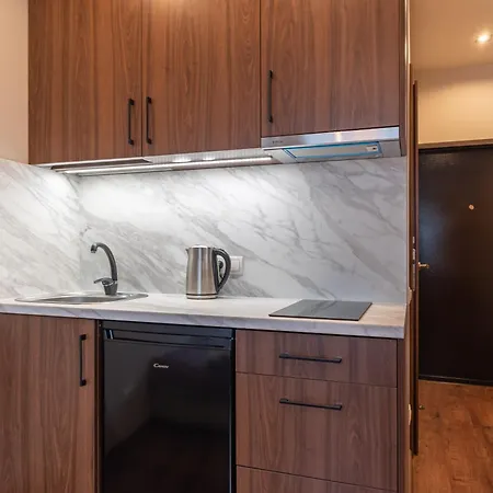 Hotel Rvr Smart With Free Parking And Self Check-in