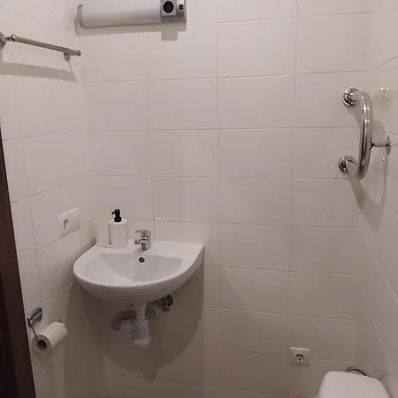 Hotel Rvr Smart With Free Parking And Self Check-in 3*