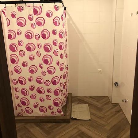 Szálloda Rvr Smart With Free Parking And Self Check-in