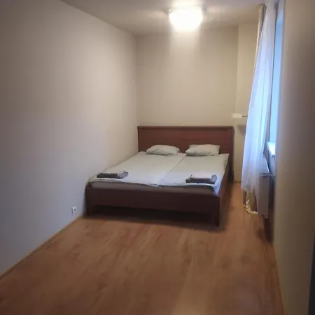 Rvr Smart With Free Parking And Self Check-in Hotel Riga